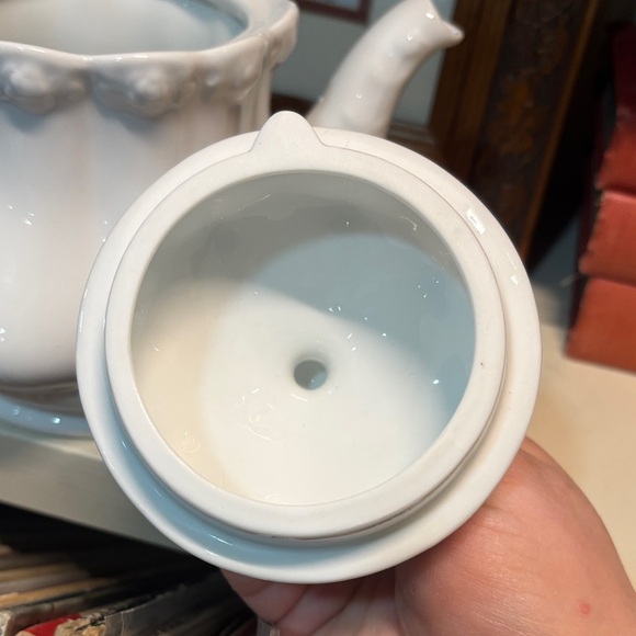 Godinger & Company White Teapot with Rose Border - Picture 5 of 9